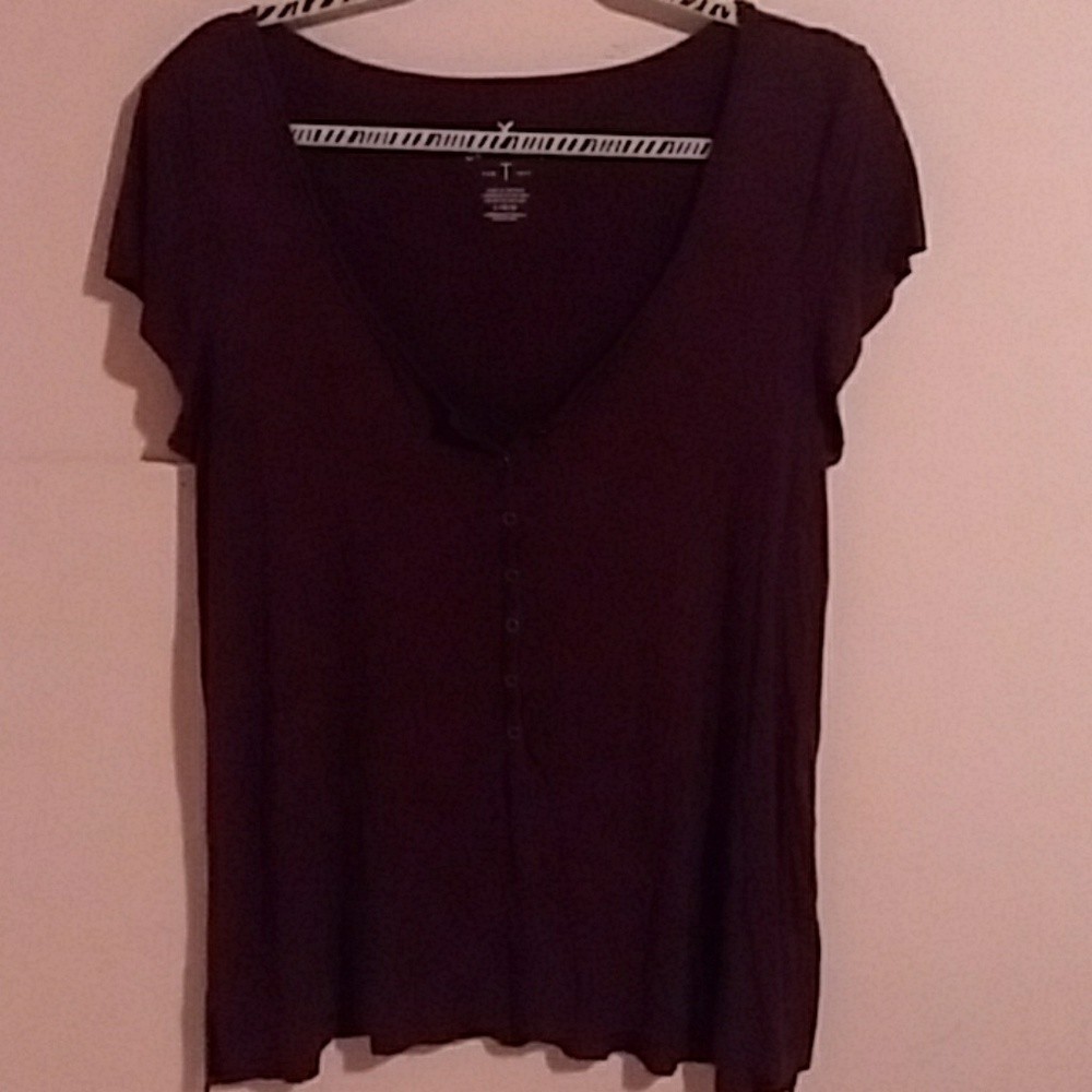 American Eagle T-shirt
